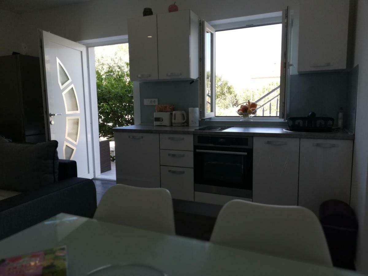 Modern Apartment Near Split & Trogir Kaštela Buitenkant foto