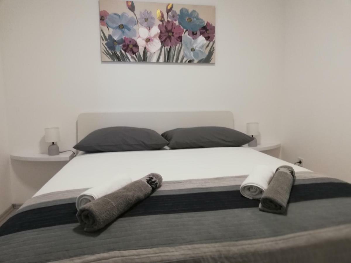 Modern Apartment Near Split & Trogir Kaštela Buitenkant foto